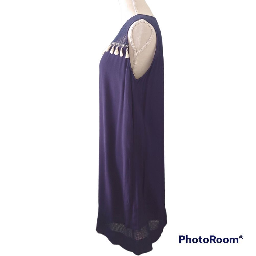 THML by Anthropologie navy blue tassel yoke keyhole back sleeveless sheath dress - Picture 5 of 6